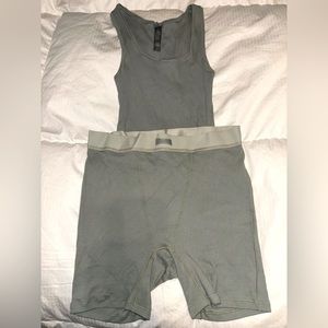 Skims tank and boxer set. In Mineral Green. Size medium